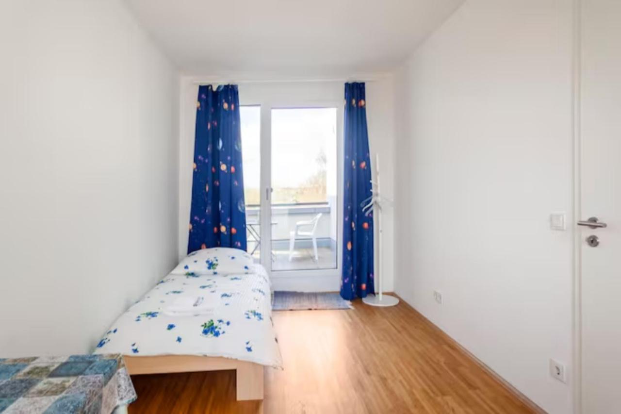 Privatzimmer Mit Balkon-Richtung Messe Ганновер Экстерьер фото